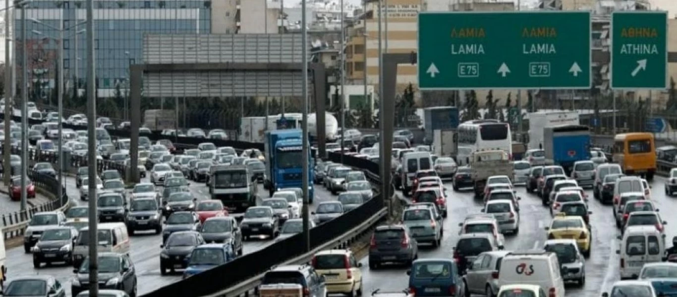 Κίνηση τώρα: Μποτιλιάρισμα στην Αθηνών-Λαμίας εξαιτίας τροχαίου